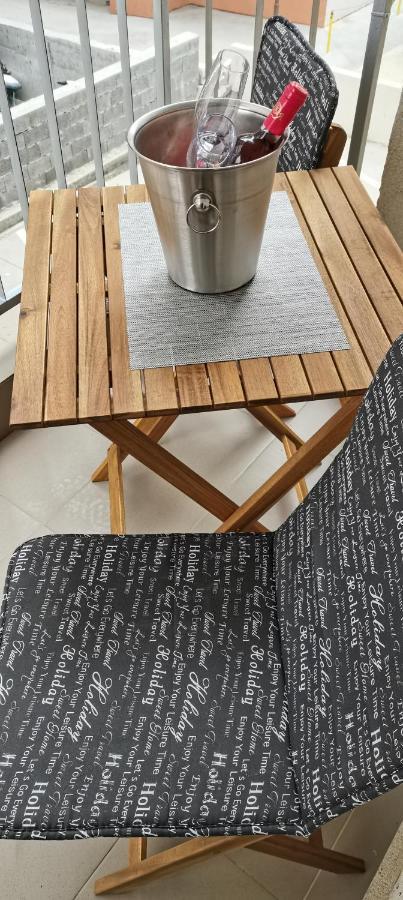 Mike Studio Mamaia Nord Apartment Năvodari Екстериор снимка
