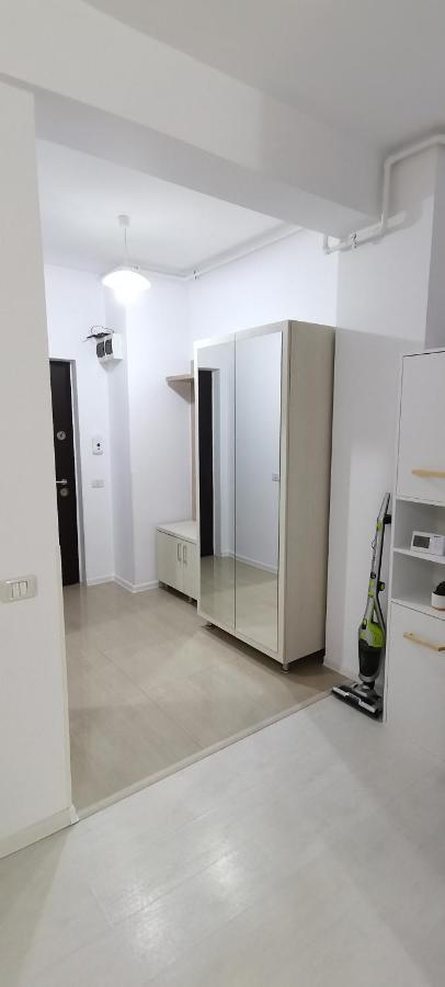 Mike Studio Mamaia Nord Apartment Năvodari Екстериор снимка