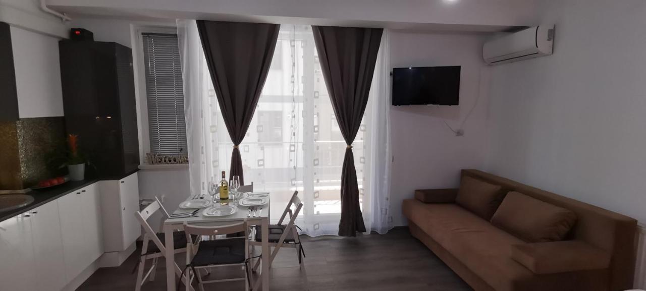 Mike Studio Mamaia Nord Apartment Năvodari Екстериор снимка